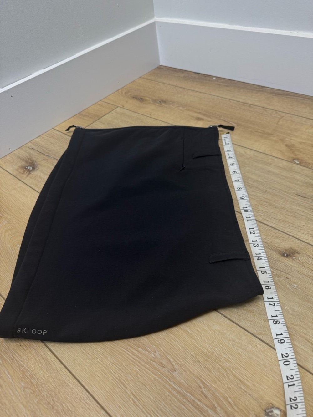 SKHoop Women’s Black Ski Skirt Athletic Size Medium EUC! - Picture 12 of 12